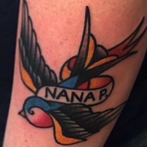 Meet your Posher, Delia